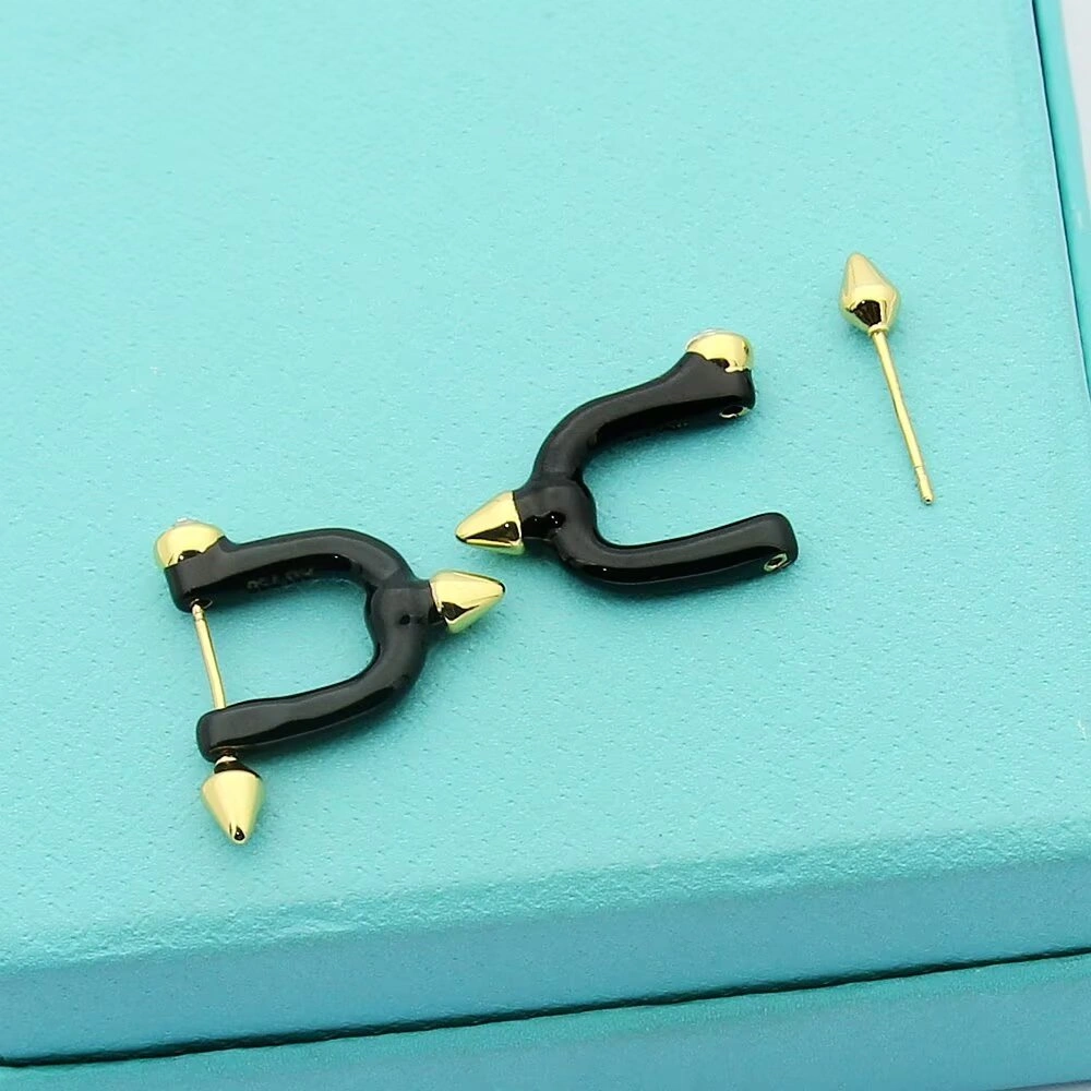 Barbara-- Tiff19y&3o earrings item : E-S092J3019H