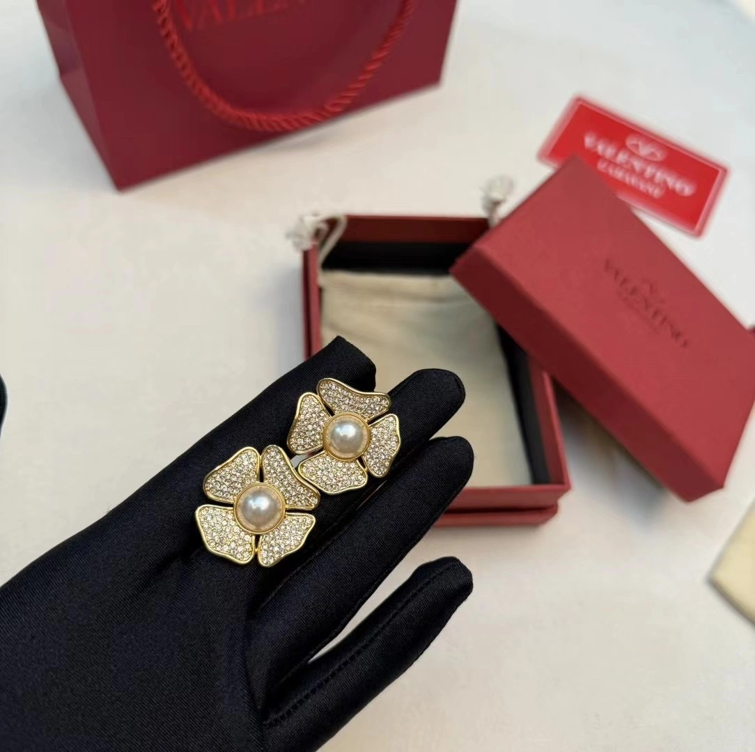 Barbara-- V1859ti9o earrings item:E-S092J1223H