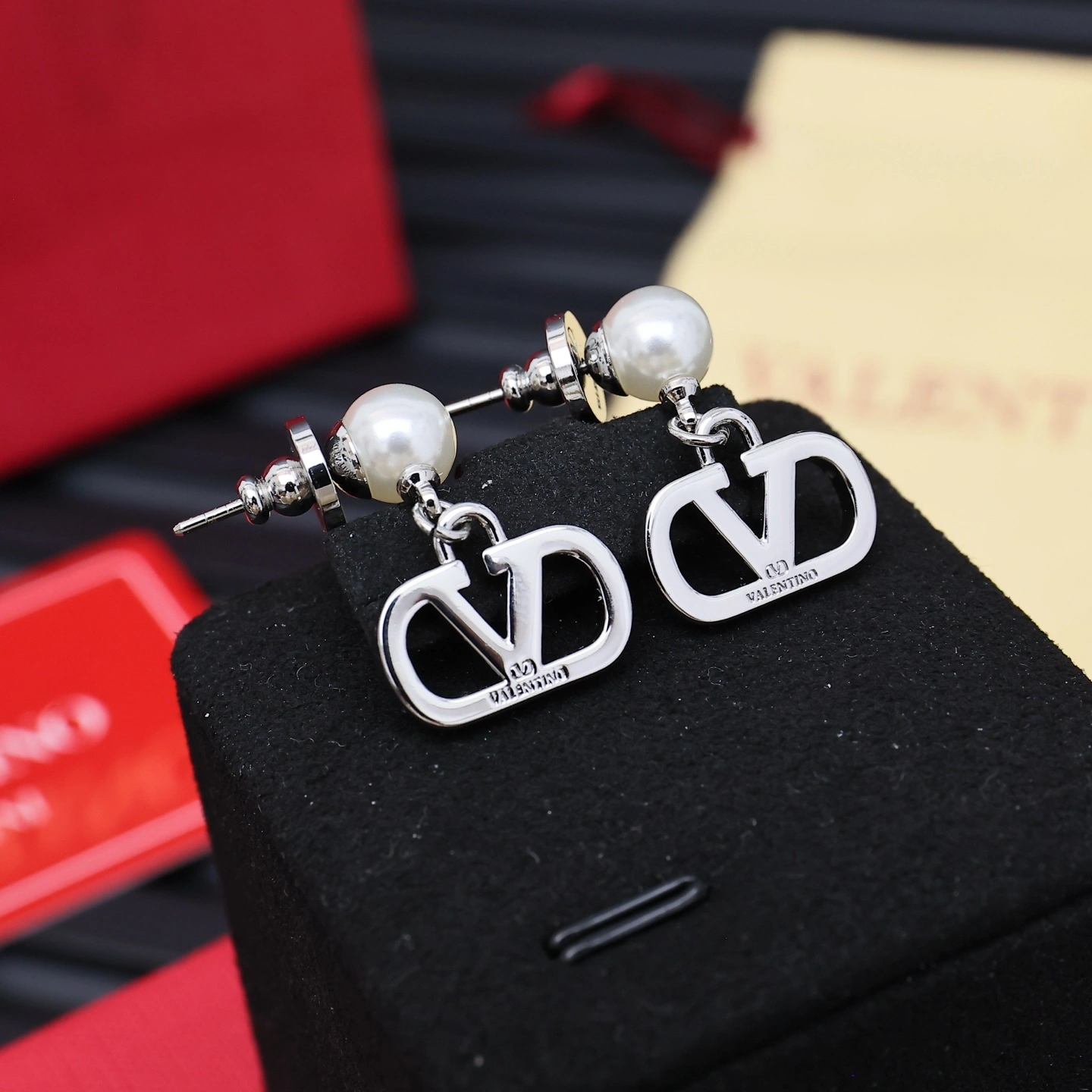 Barbara-- V1859ti9o earrings item:F-S092A1046H