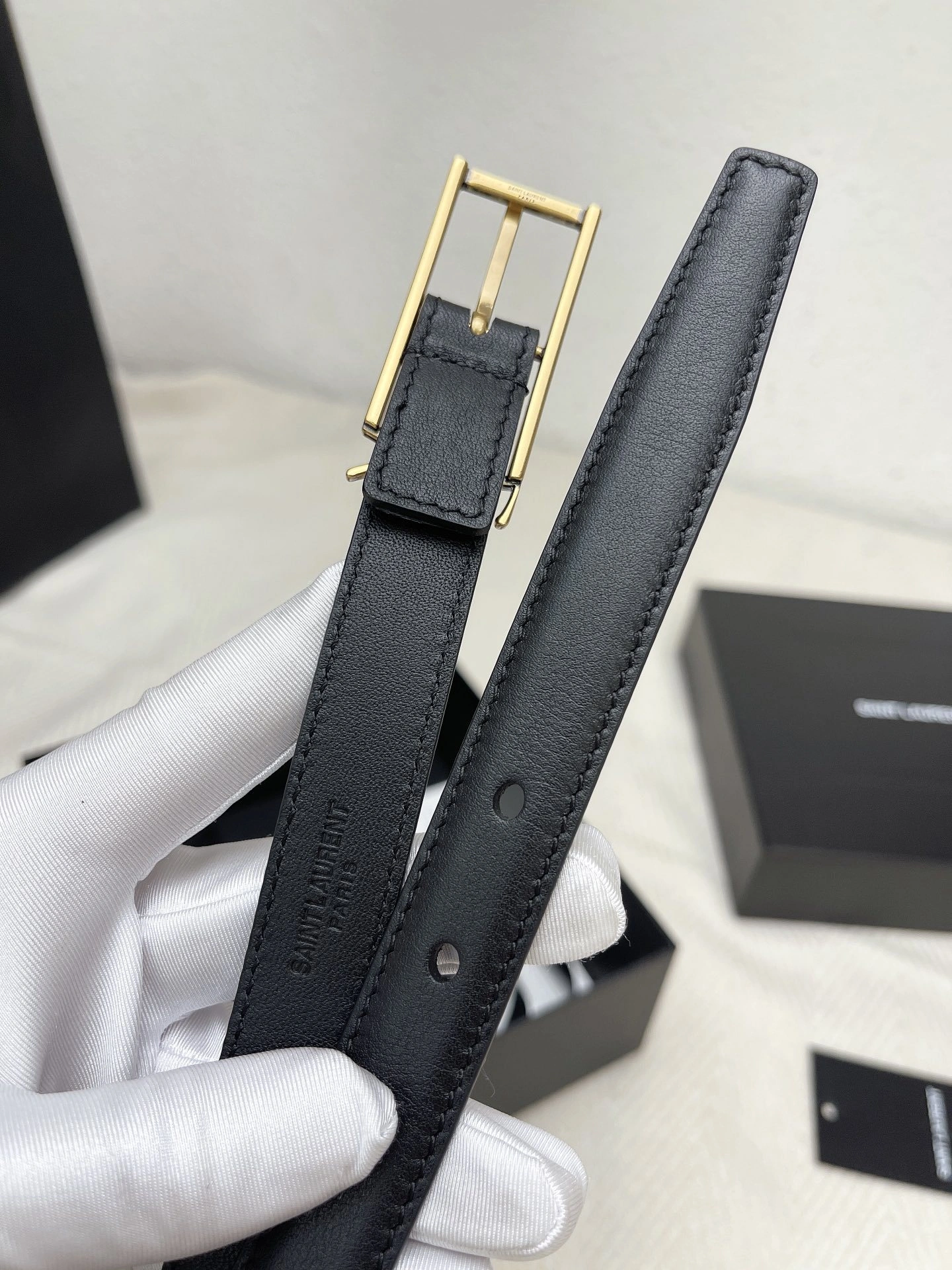 Barbara-- Yv5s 554465BOO0W1000 Calfskin item : E-S332J2224