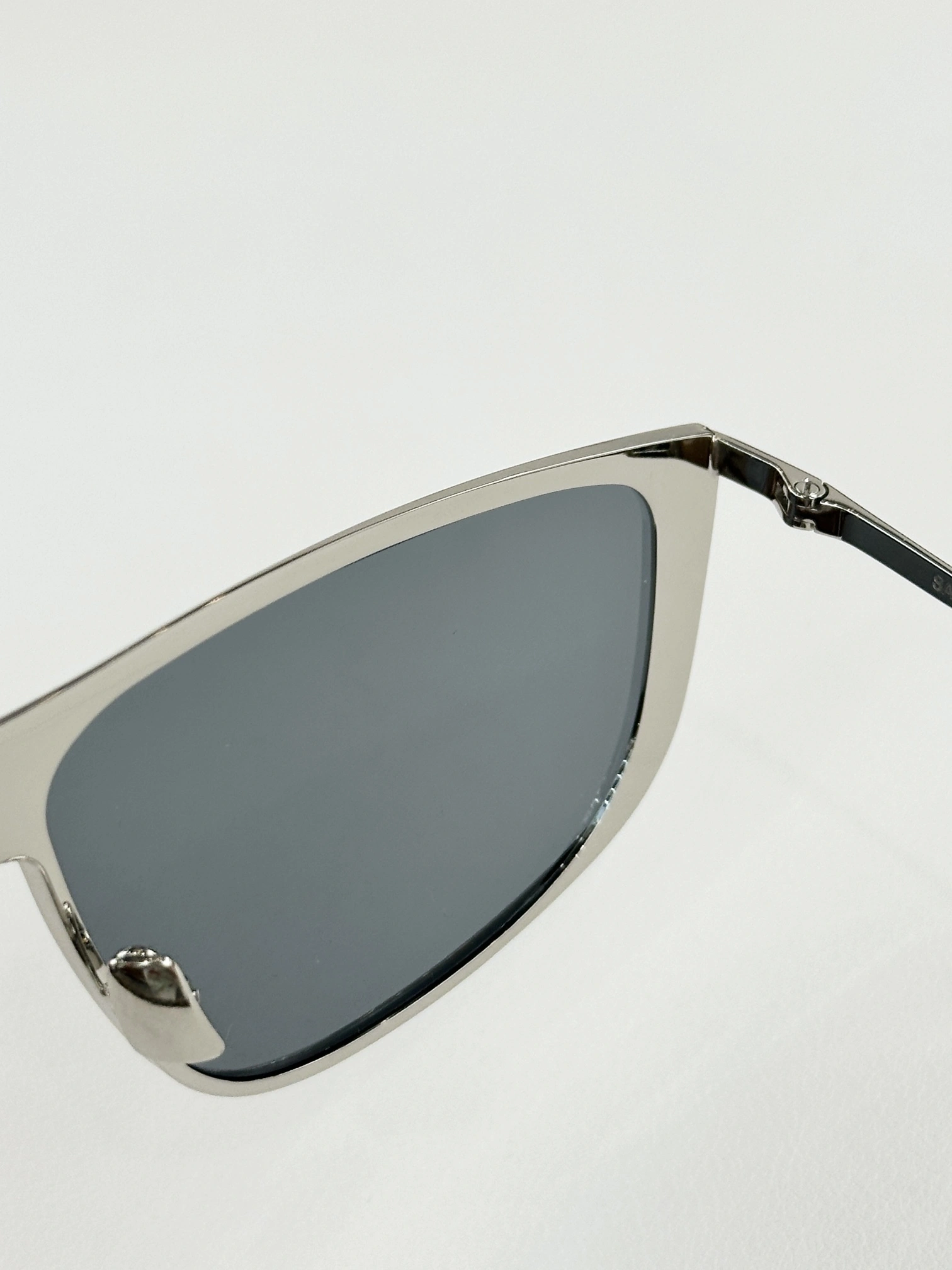 Barbara-- Yv5s SL605 4Colour item:F-S132A2901-4H