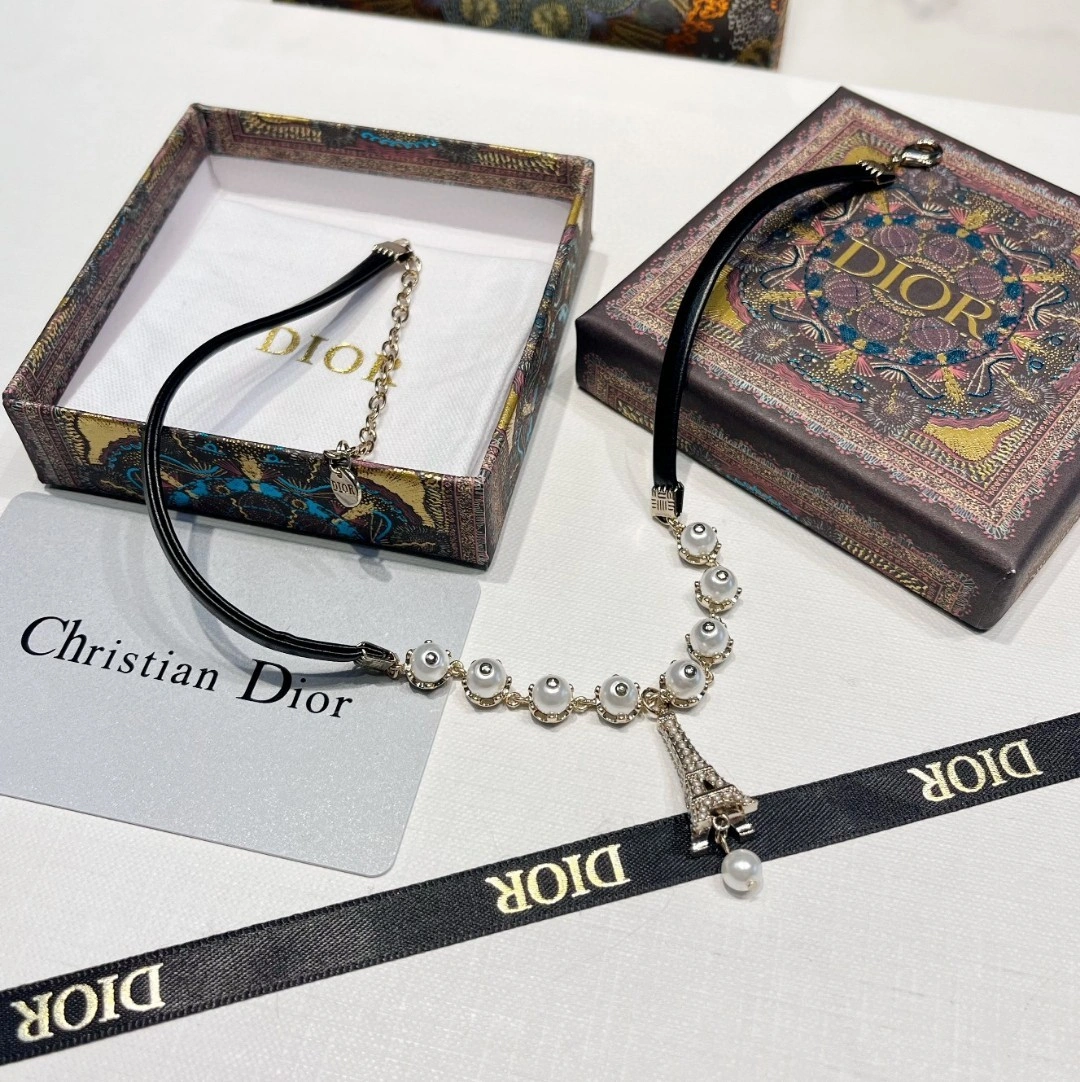 &Barbara-- choker item:C-S092L0401R