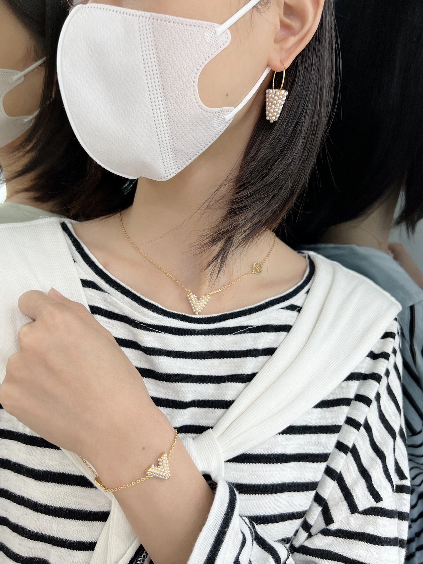 &Barbara-- item:B-S092F1609Z