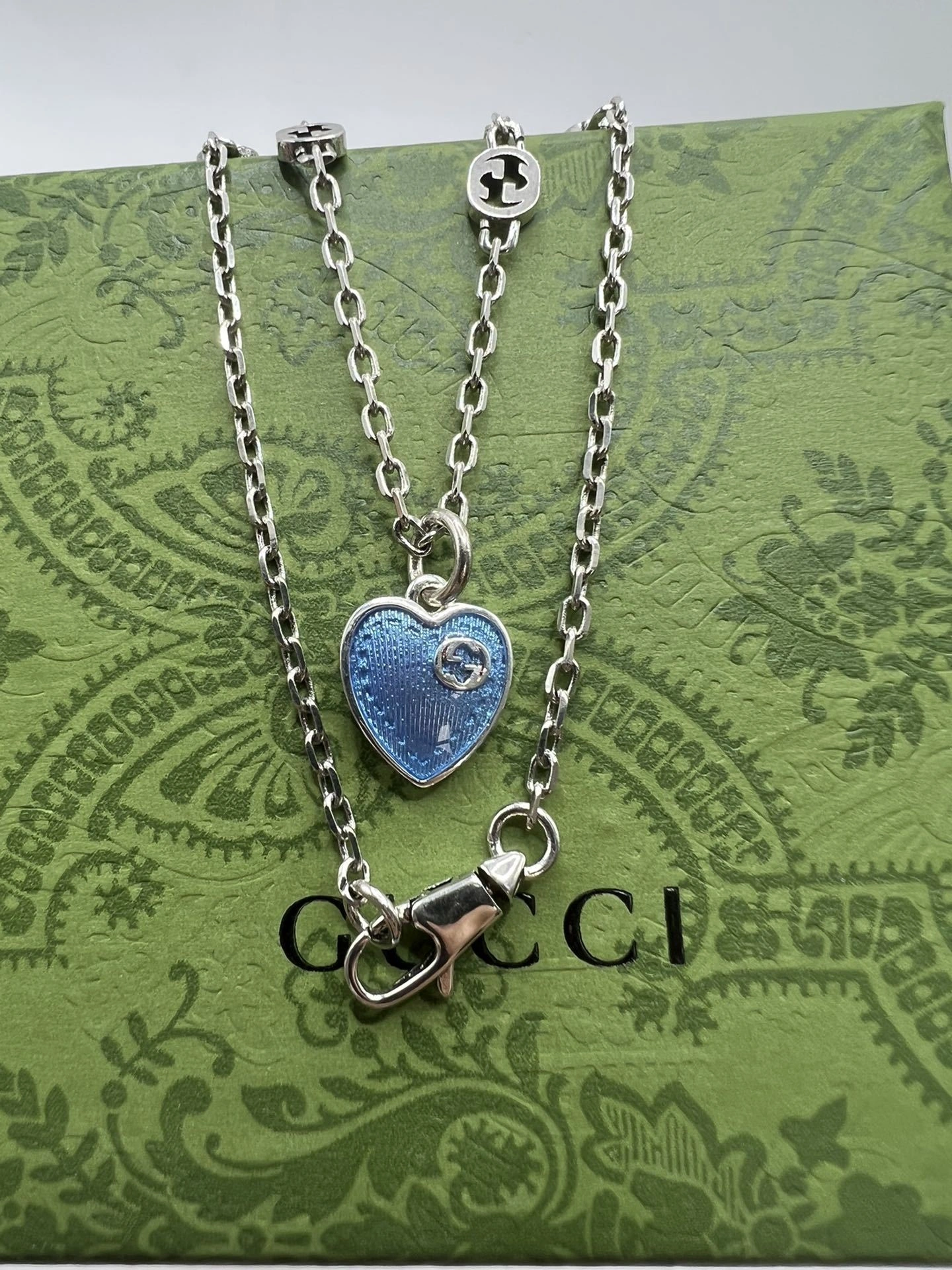 &Barbara-- item:C-S092I0737Q