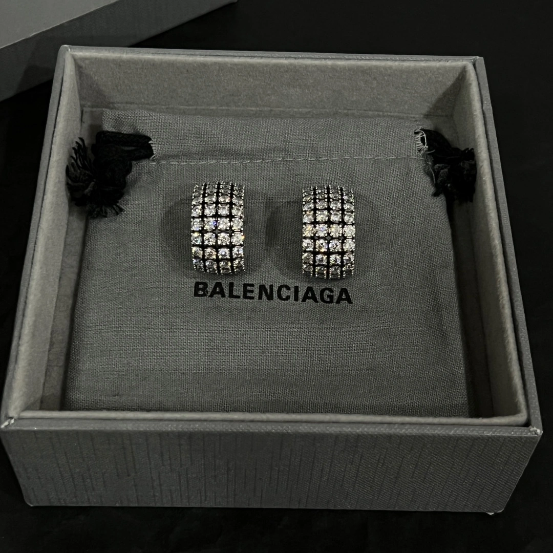 Barbara-- item:D-S092D1012