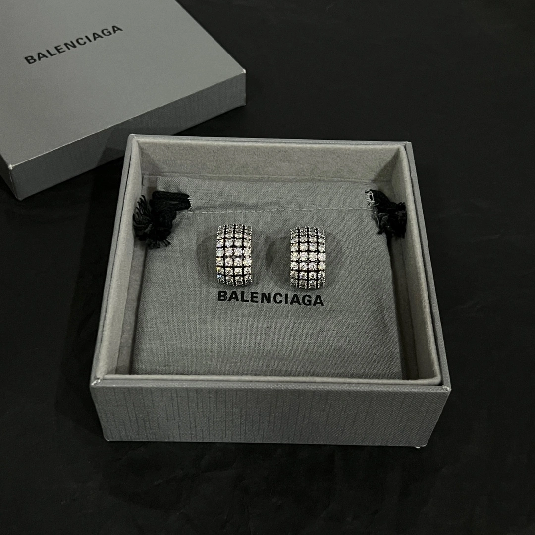 Barbara-- item:D-S092D1012