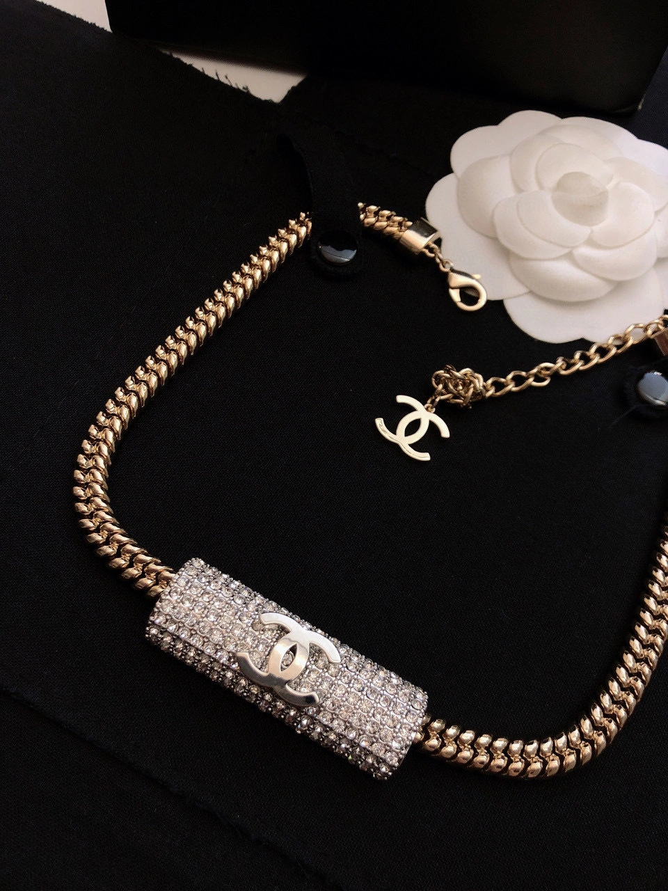 Barbara-- item:D-S092D2086