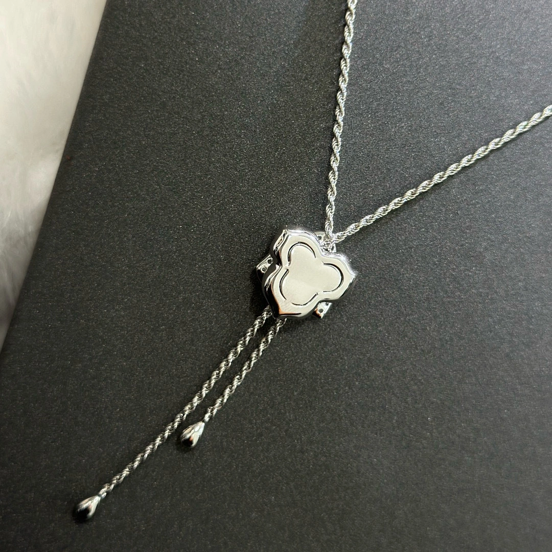 Barbara-- item:D-S092D2149