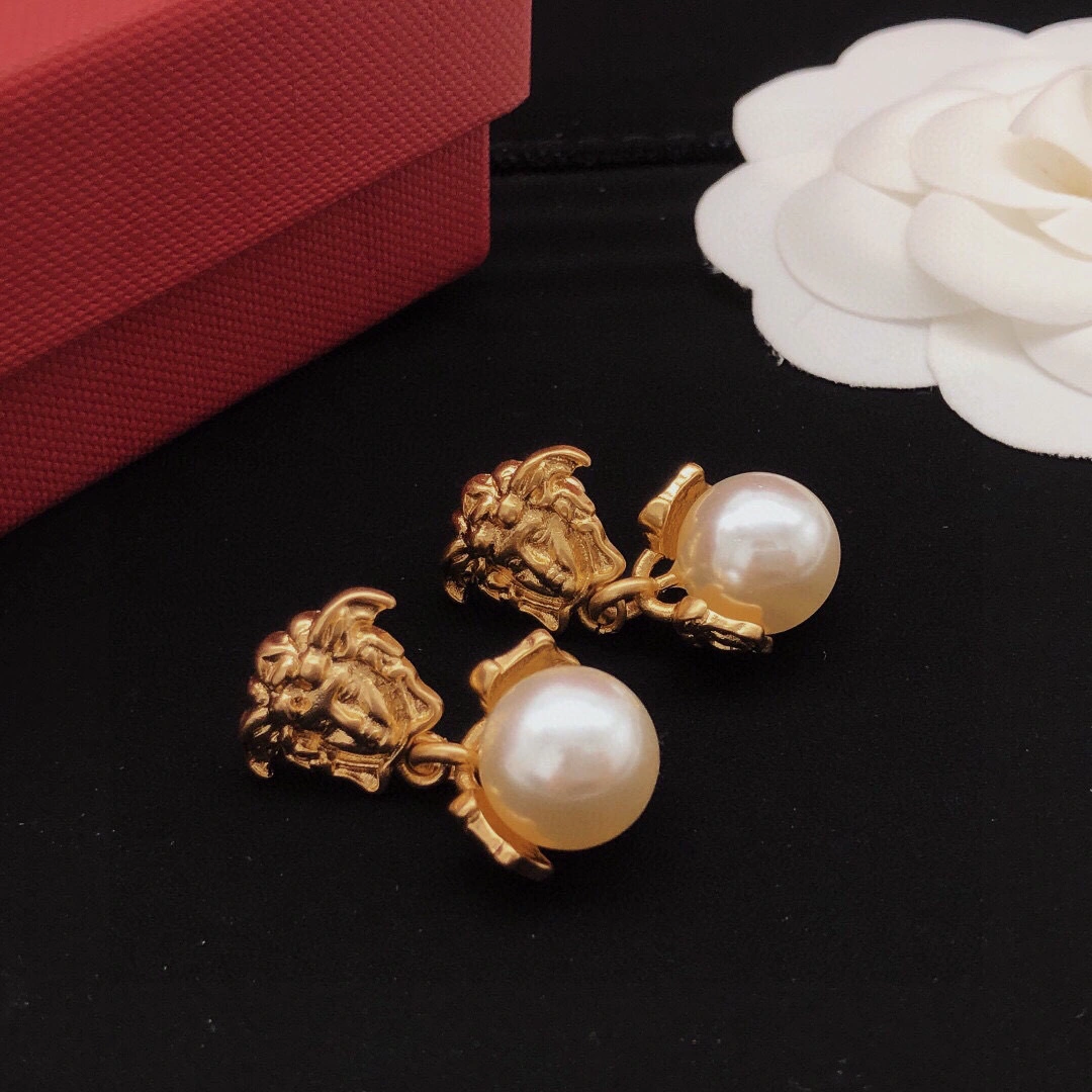 Barbara-- item:D-S092D2151