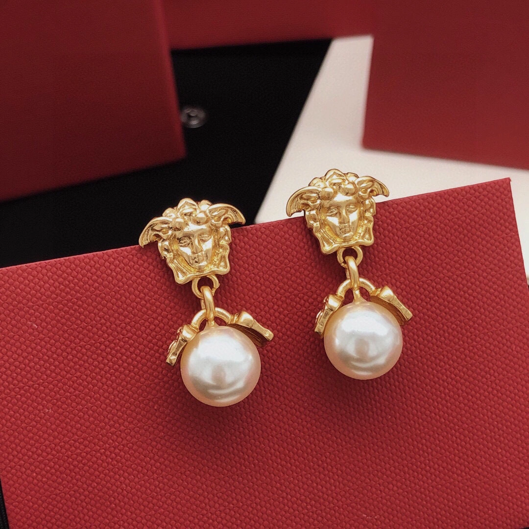 Barbara-- item:D-S092D2151