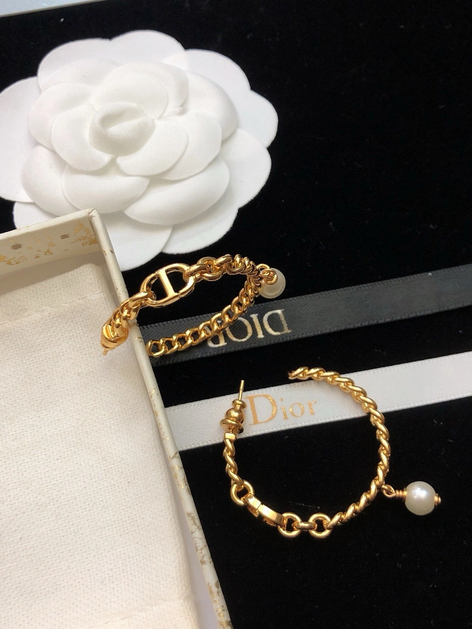 Barbara-- item:D-S092D2195
