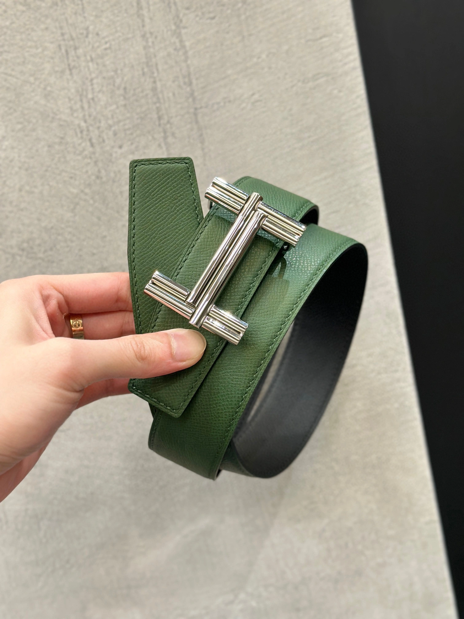 Barbara-- reversible 38MM item:D-S000A1908R