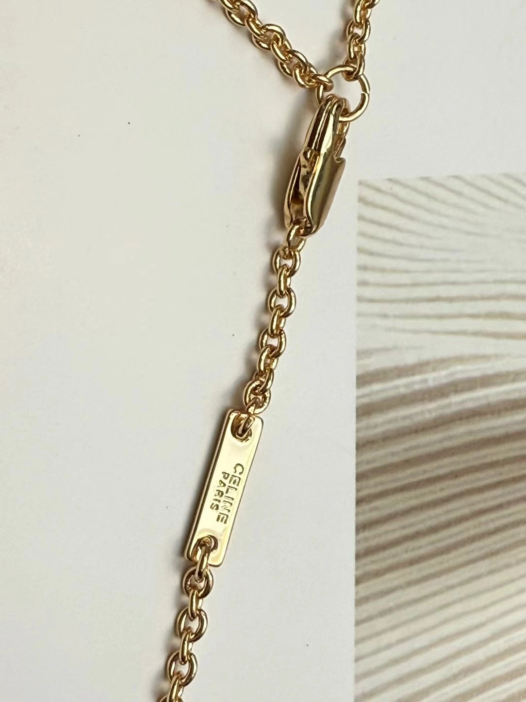 Barbara--358i95 Vintage necklace item:E-S092L1417H