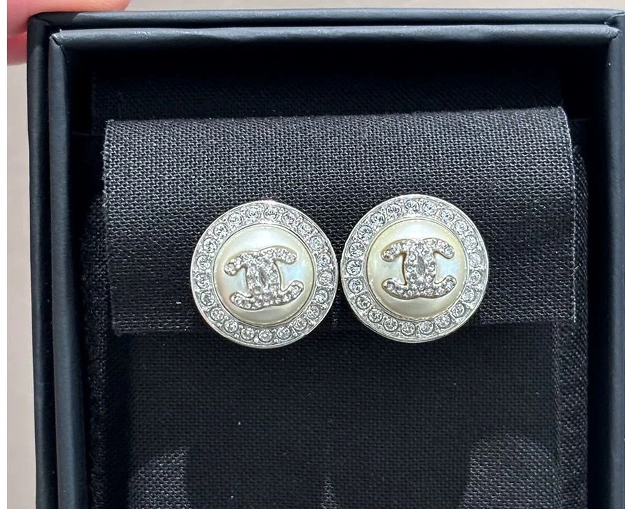 Barbara--3h1958 earrings item:E-S092I2504H