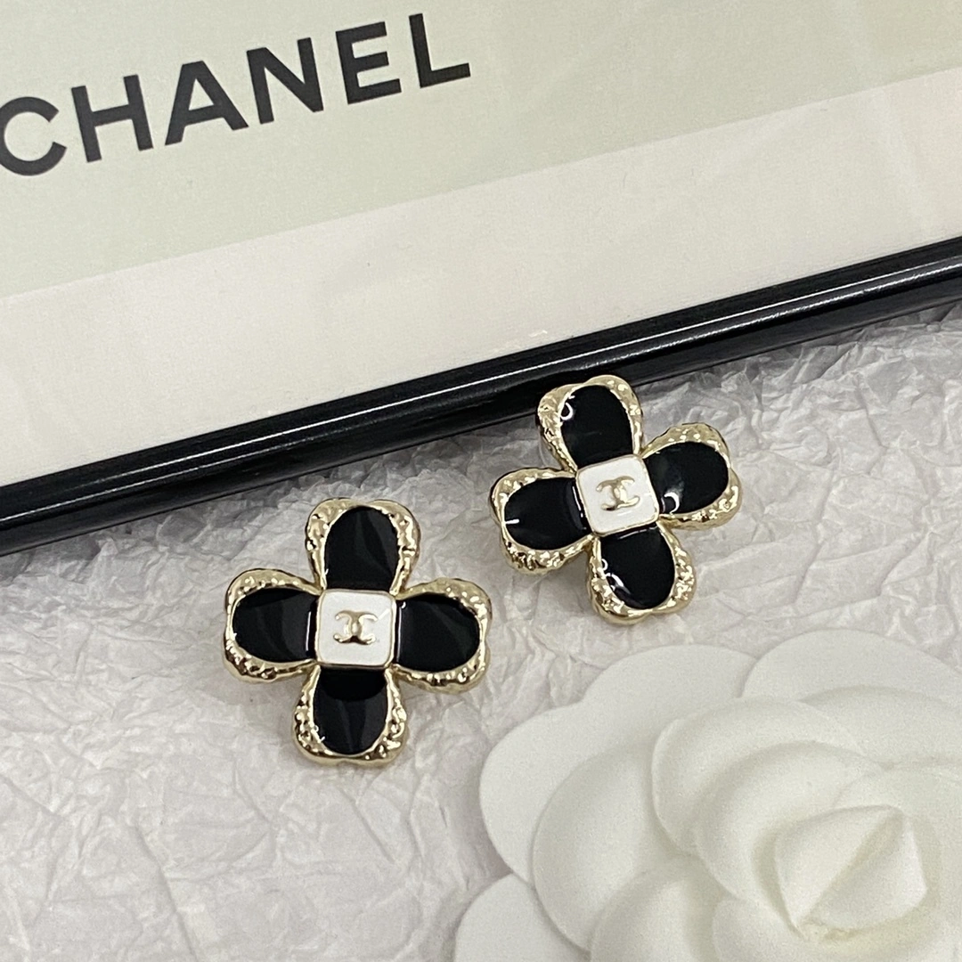 Barbara--3h1958 earrings item:E-S092I2505H