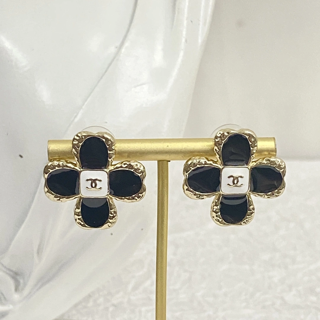 Barbara--3h1958 earrings item:E-S092I2505H