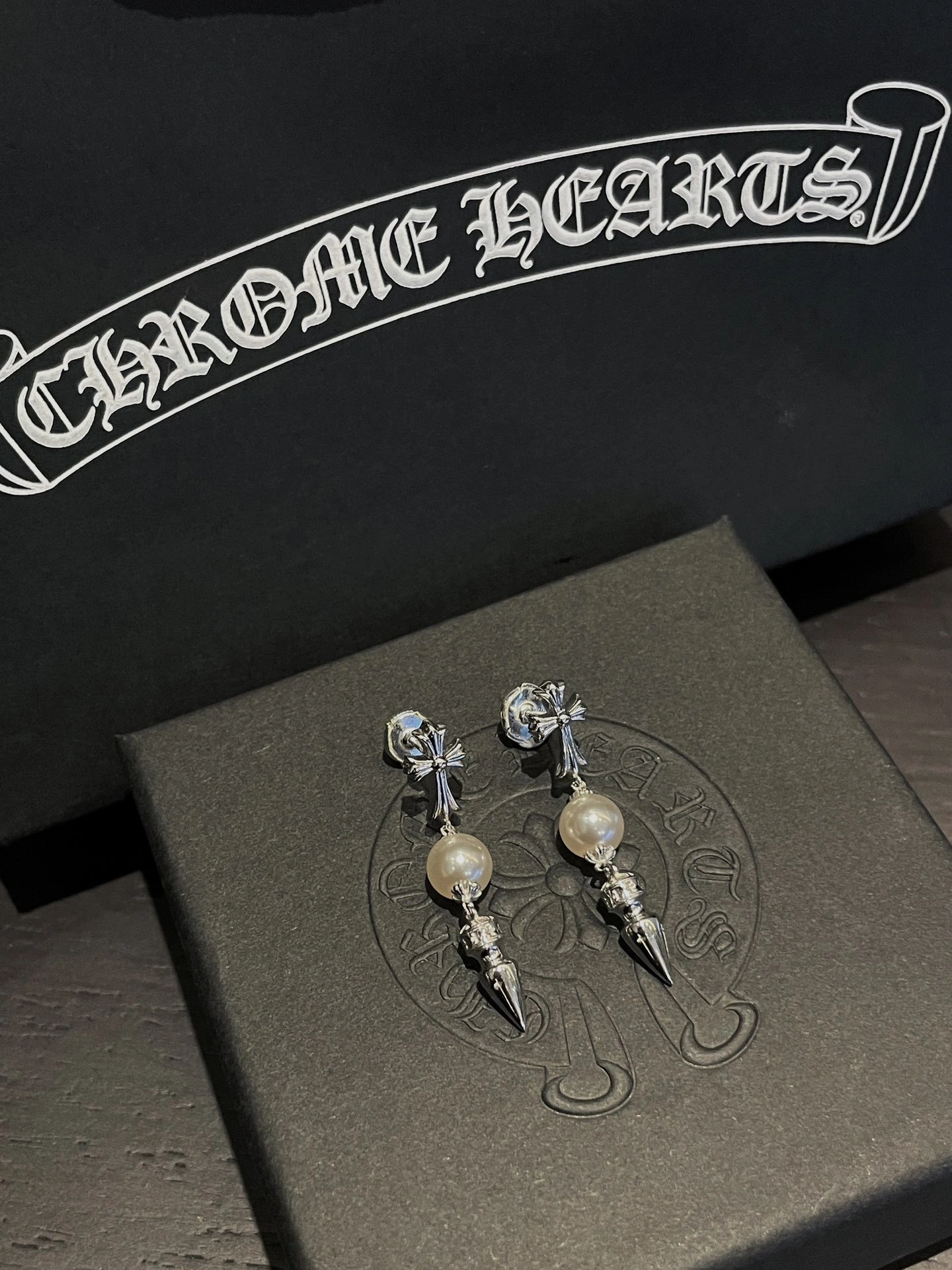 Barbara--3hro75 earrings item:E-S092I2530H