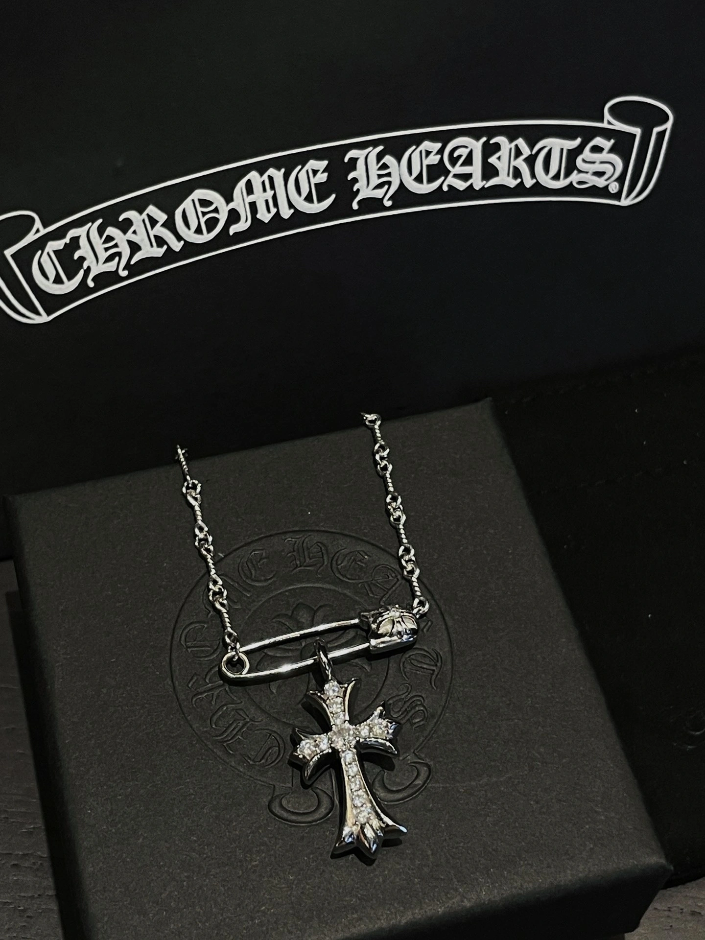 Barbara--3hro75 necklace item:E-S092I2527H