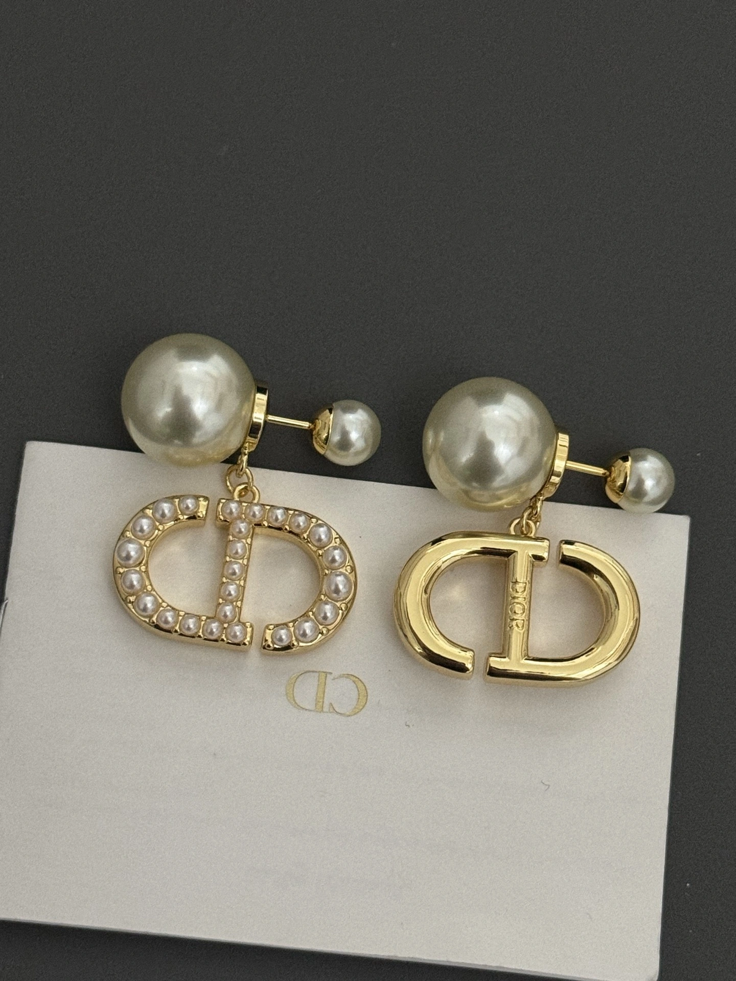 Barbara--4ior item:E-S092I0856H