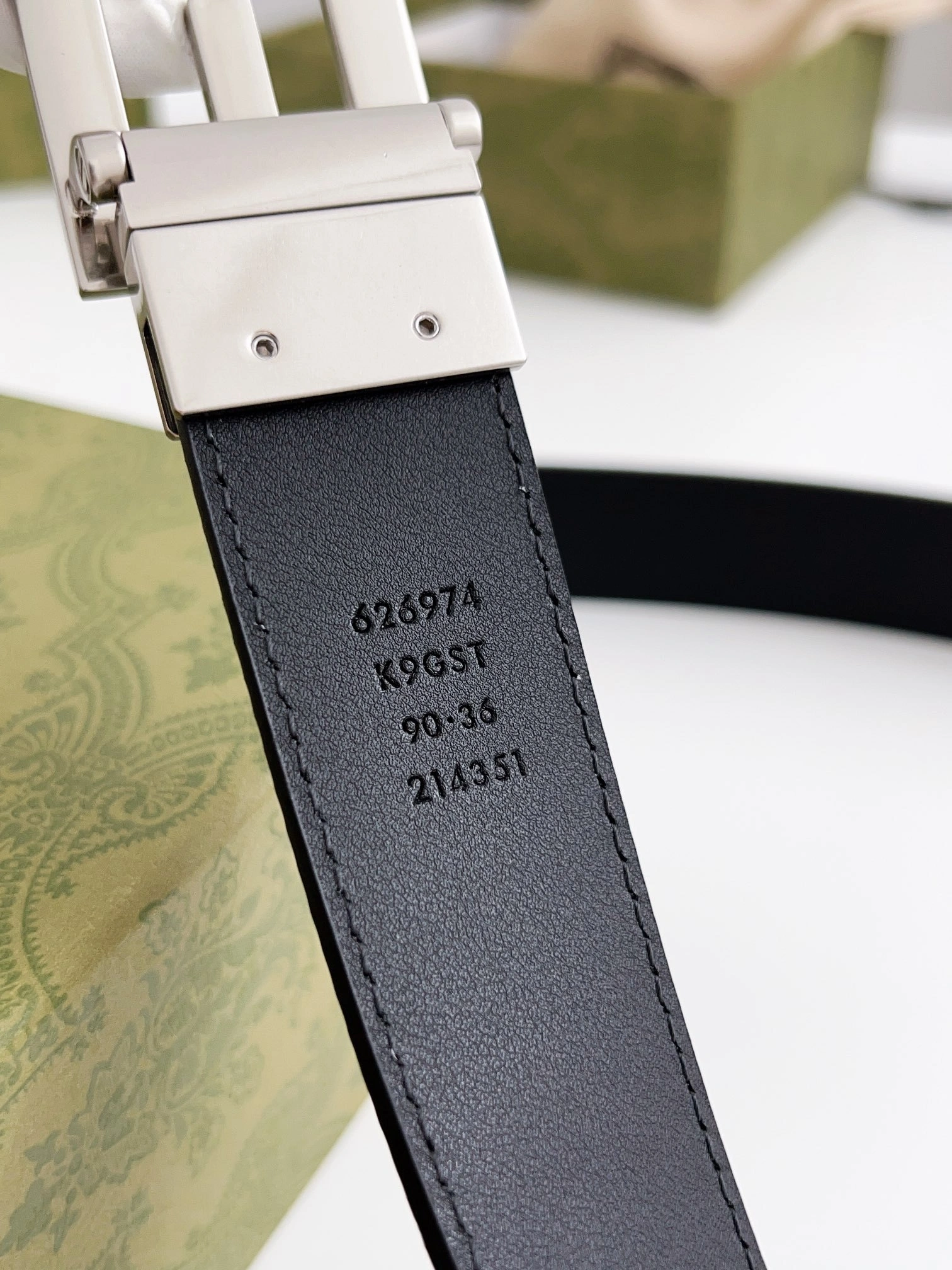 Barbara- 626974-K9GSN-1000 Calfskin item:C-S333L0680R