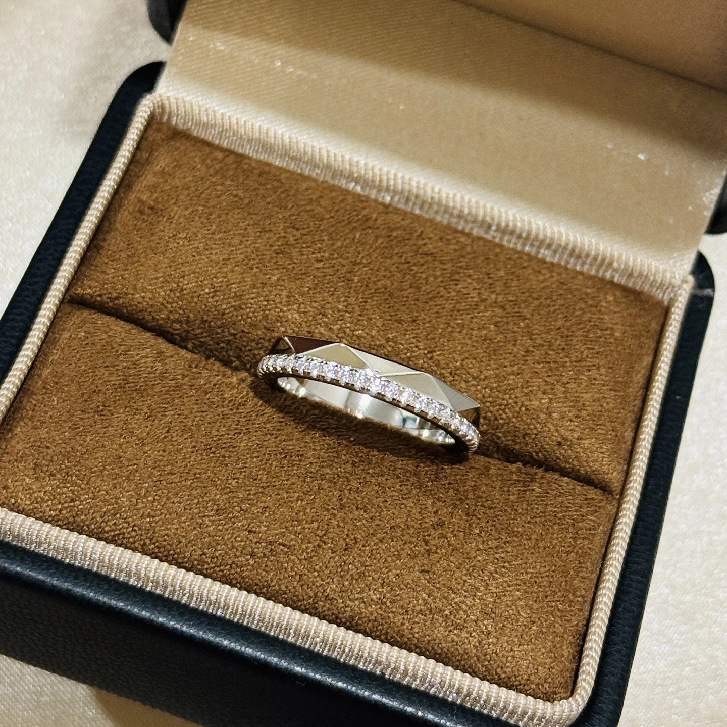 Barbara--6r1ff silver item:E-S092I1724H