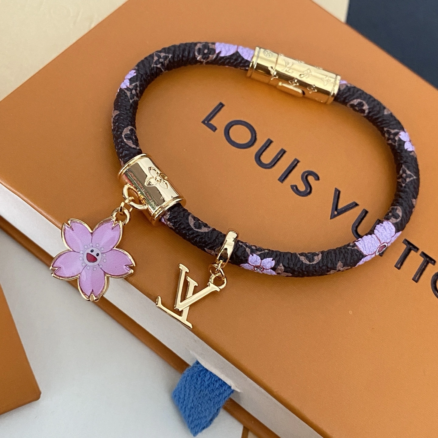 Barbara--8V bracelet item:E-S092I2539H