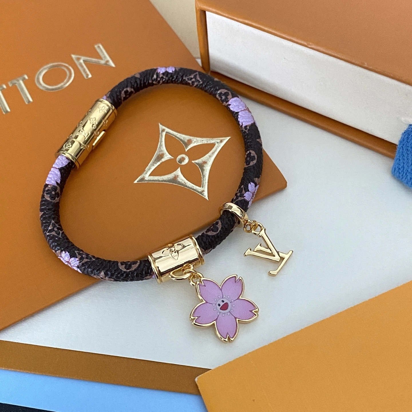 Barbara--8V bracelet item:E-S092I2539H