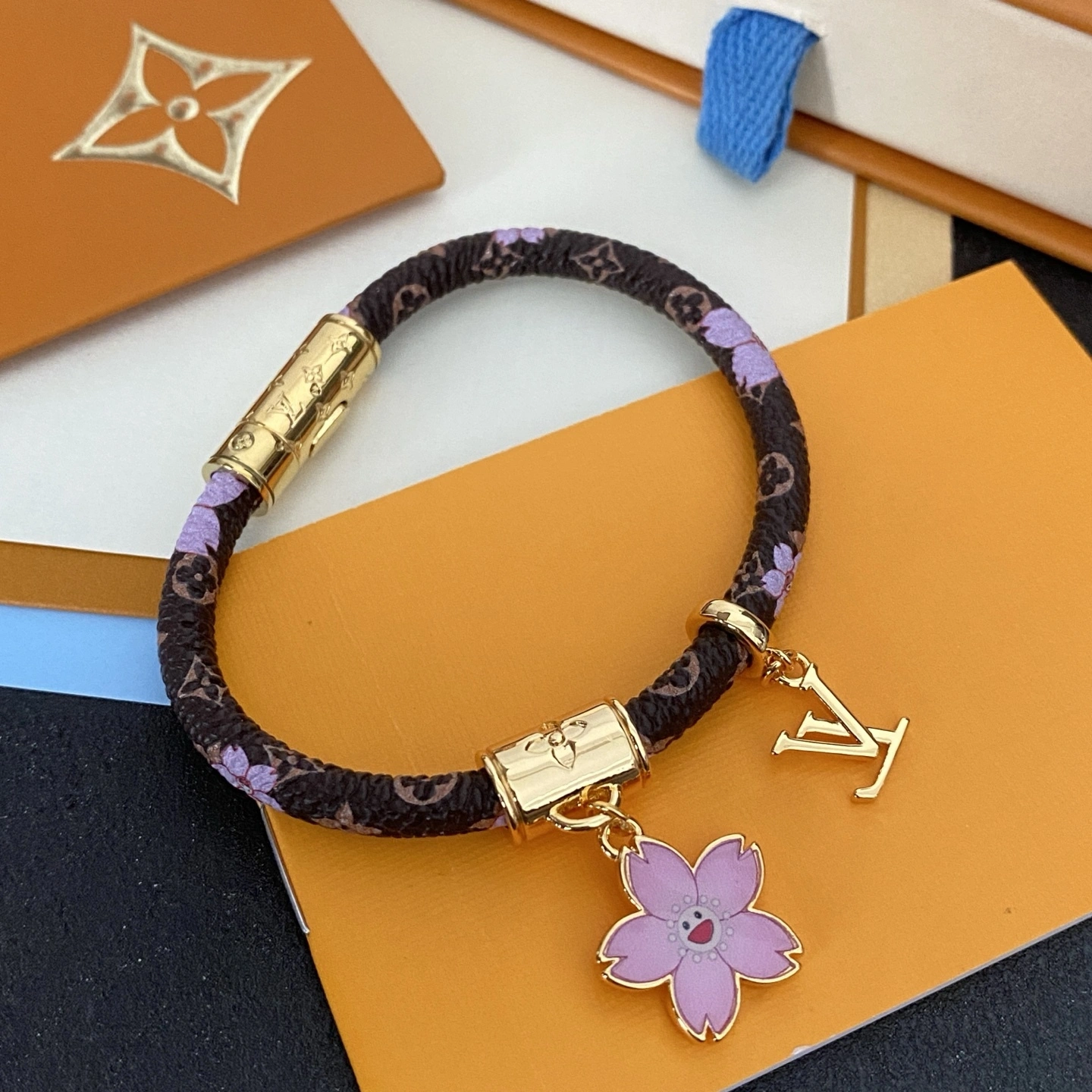 Barbara--8V bracelet item:E-S092I2539H