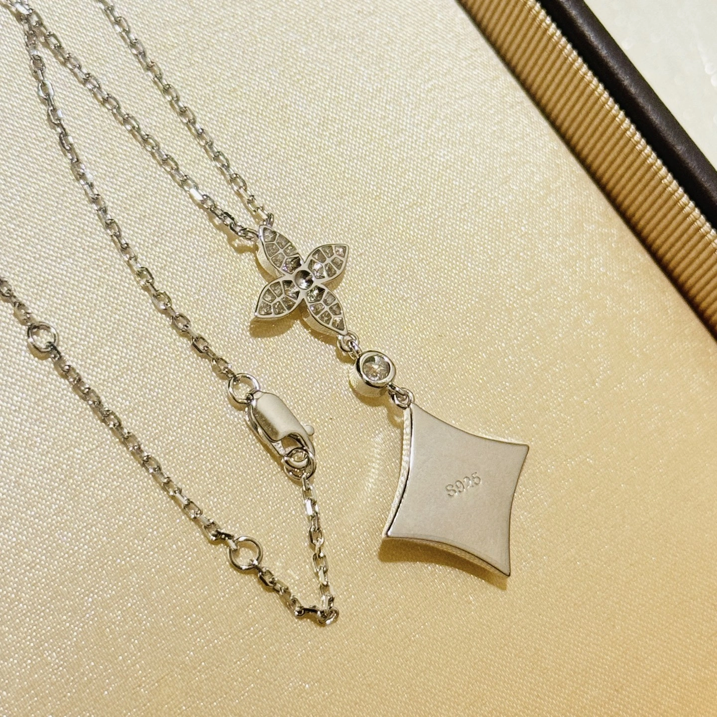 Barbara--8V silver item：E-S092G1329
