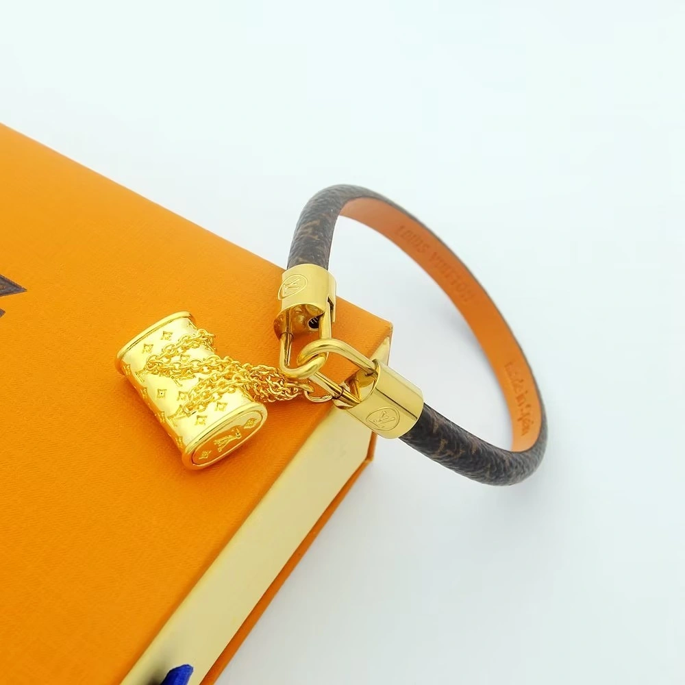 &Barbara- Dauphine Charm item:D-S092C2002