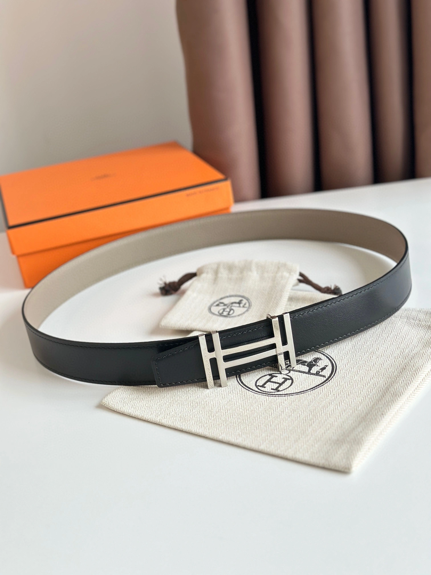 &Barbara--H066050CK05-H073967CAAB reversible Calfskin 32MM item:D-S000A1915R