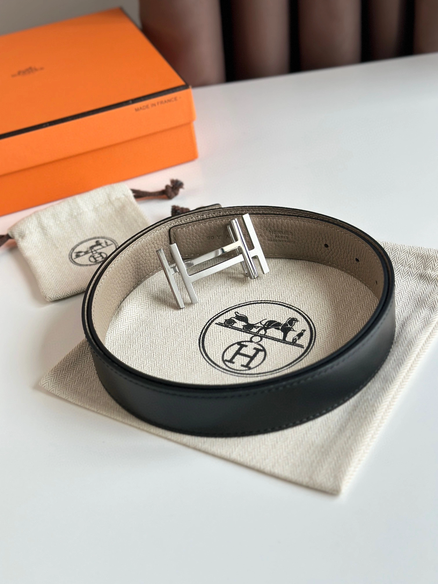 &Barbara--H066050CK05-H073967CAAB reversible Calfskin 32MM item:D-S000A1915R