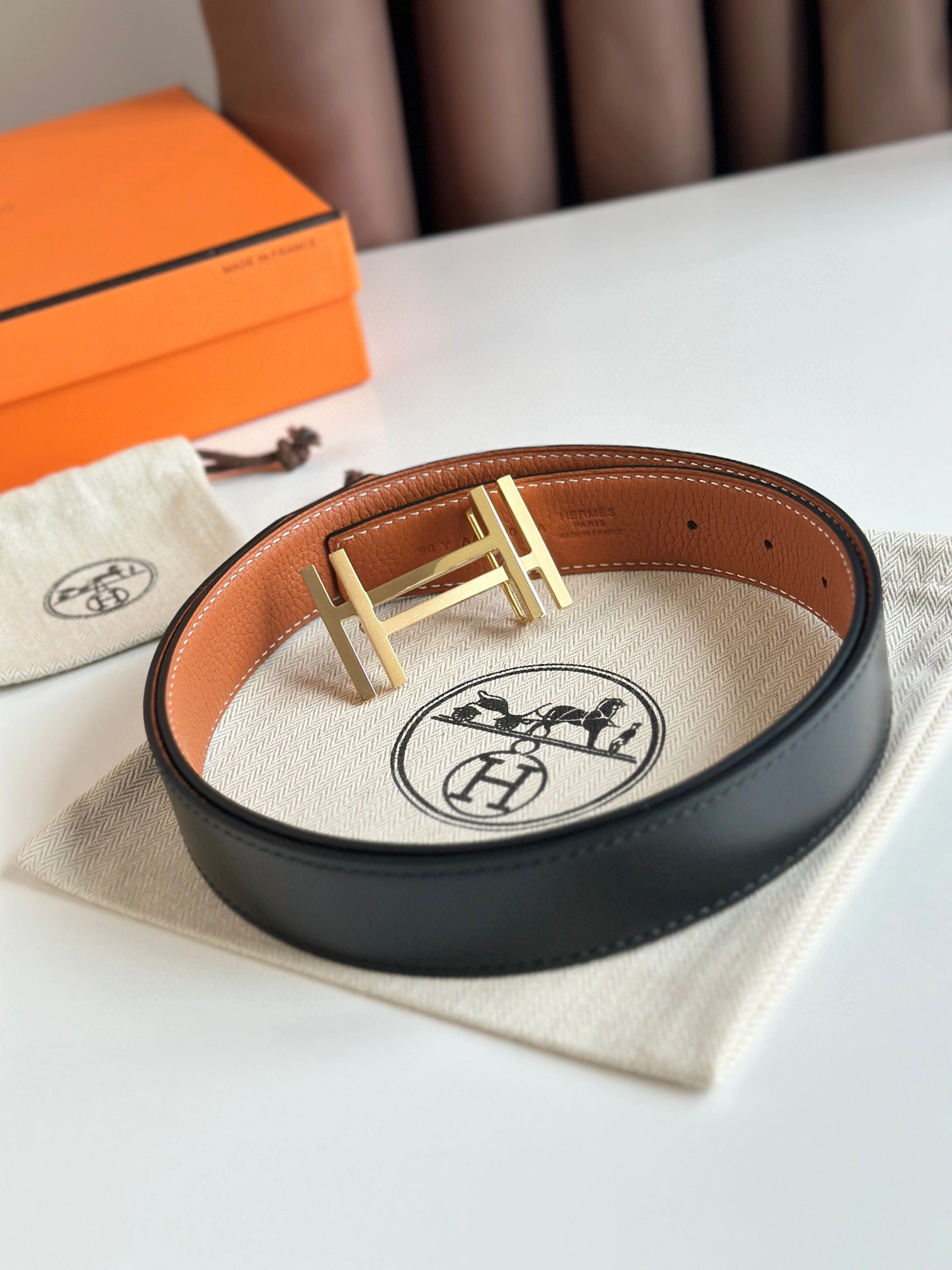 Barbara--H066050CP2K-H073967CAAA reversible Calfskin 32MM item:D-S000A1918R