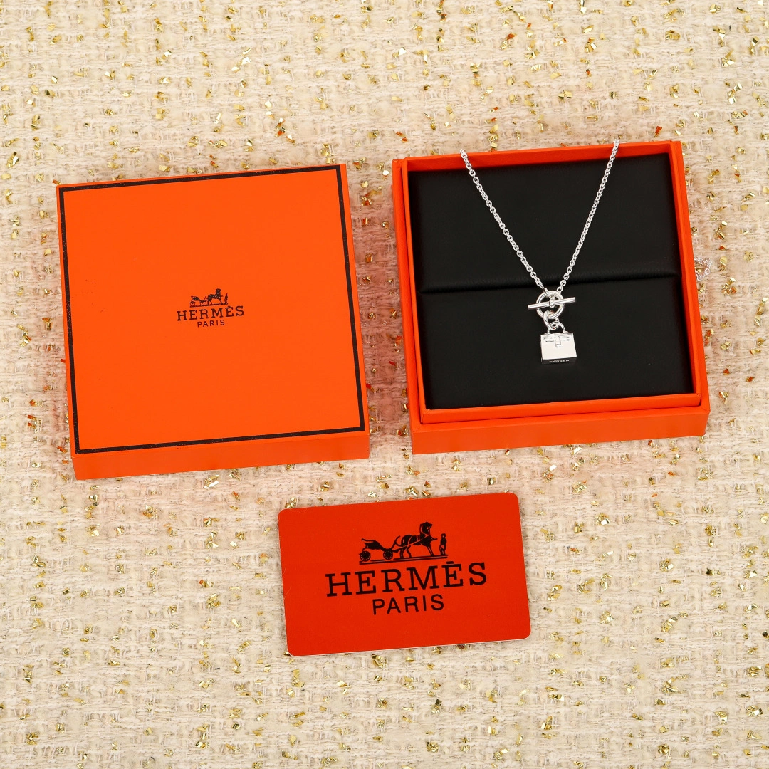 Barbara--H5r75s item:E-S092I1905H