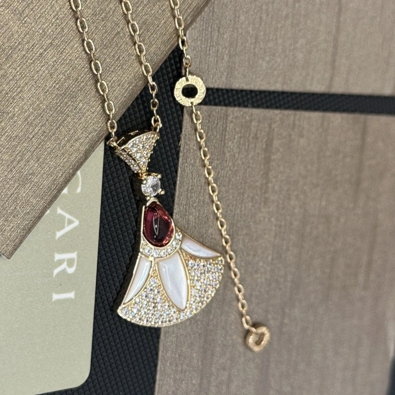 Barbara- Magnificent Inspirations SOLEIL item:D-S092C2103