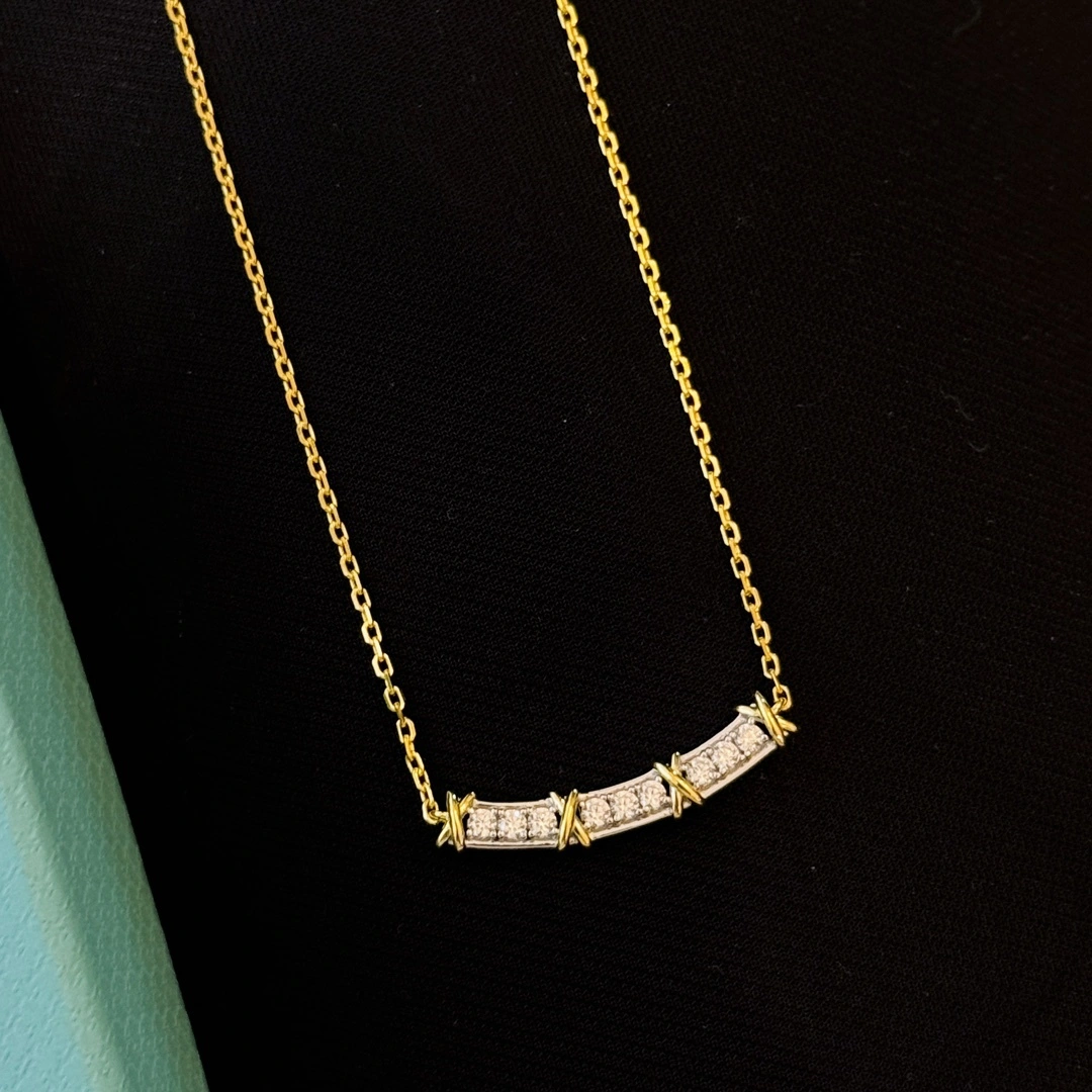 Barbara--Tiff19y&3o Sterling silver item:E-S092C3132