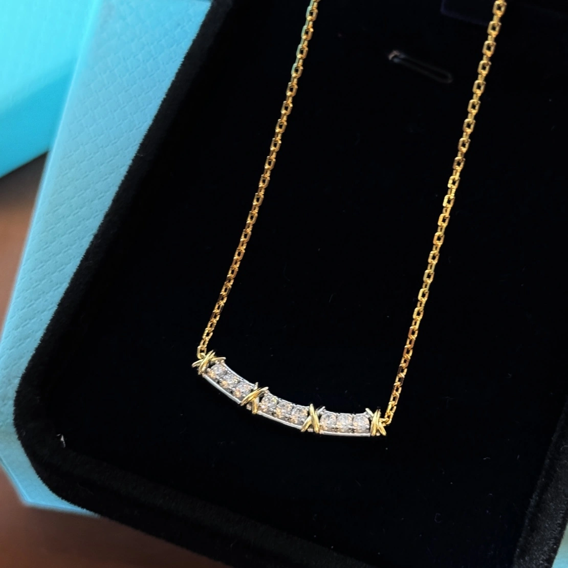 Barbara--Tiff19y&3o Sterling silver item:E-S092C3132