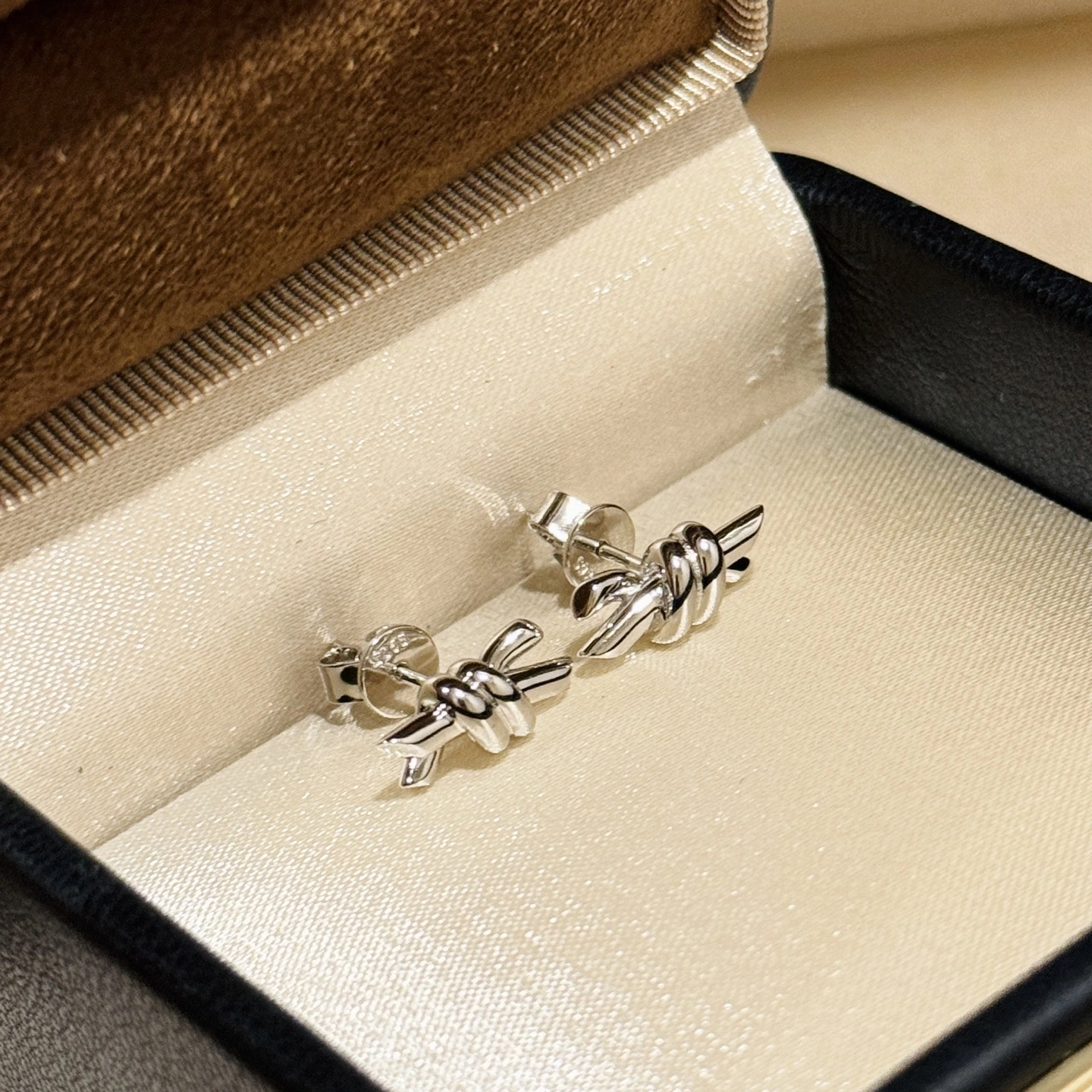 Barbara--Tiff19y&3o earrings S925silver item:E-S092I2560H