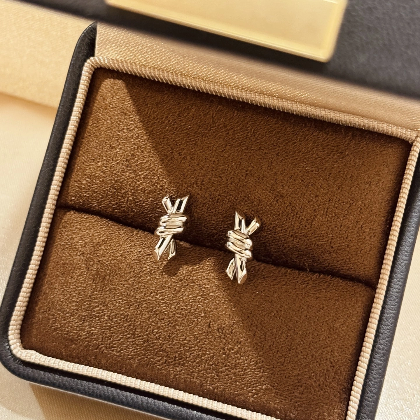 Barbara--Tiff19y&3o earrings S925silver item:E-S092I2560H