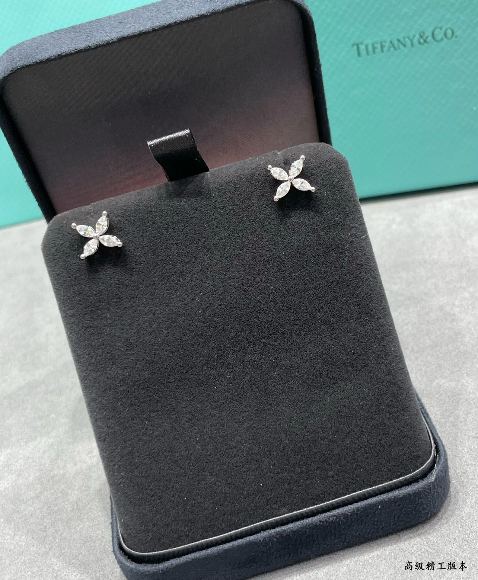 Barbara- Tiff19y&3o item:D-S092L2987