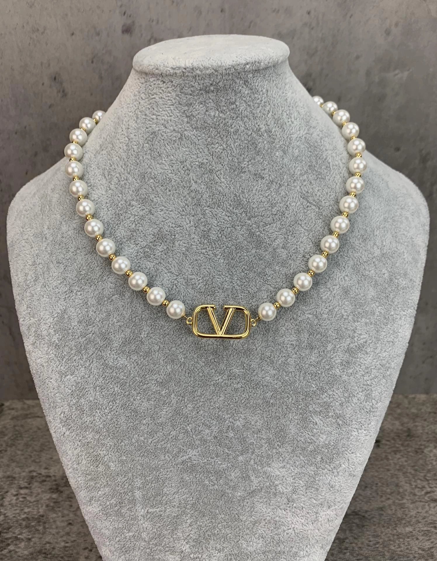 Barbara- item : 092S08A1212
