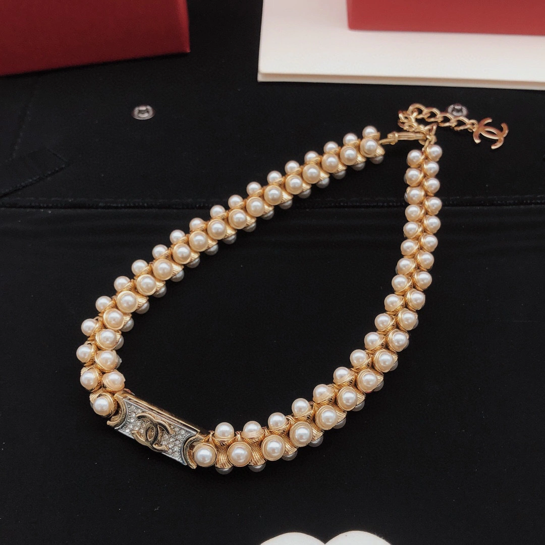 Barbara--item:D-S092D2079
