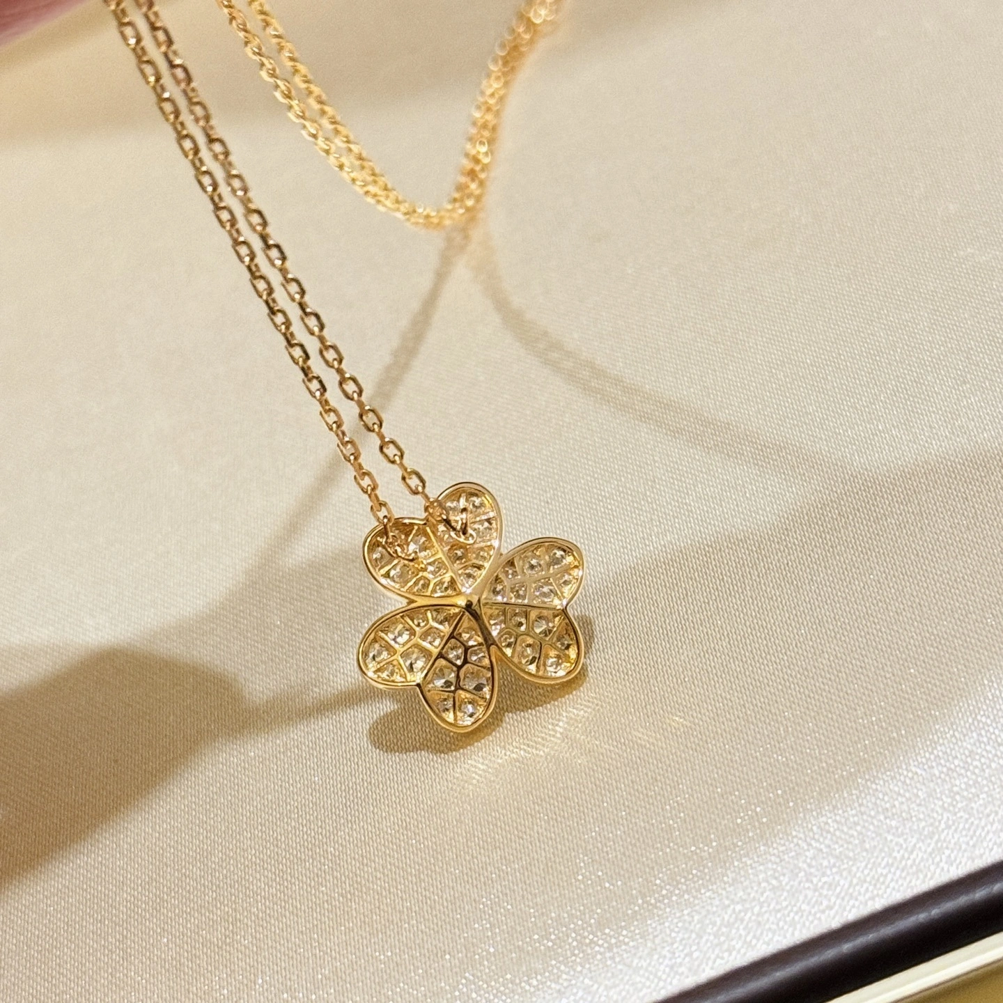 Barbara-1rp58s silver item:E-S092D2536