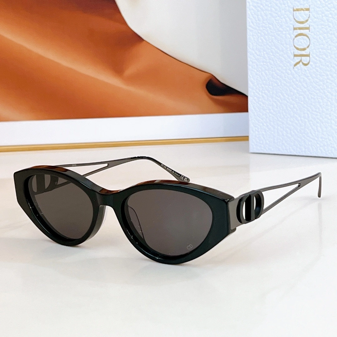 Barbara-4ior MODEL：30Montaigne B6I 7Colour item:E-S132B1340-7
