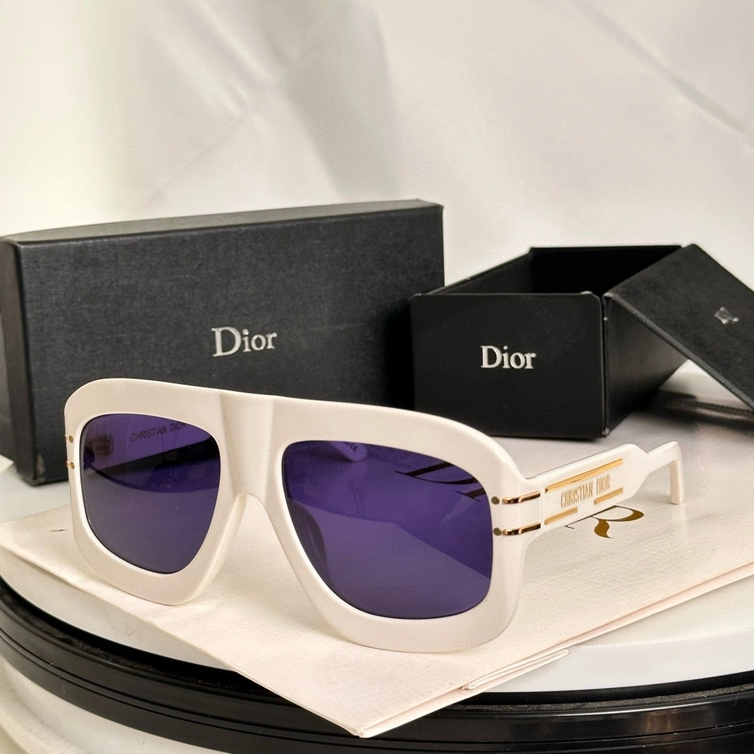 Barbara-4ior MODEL：DIOR SignatureM1U 7Colour item:E-S132B1348-7