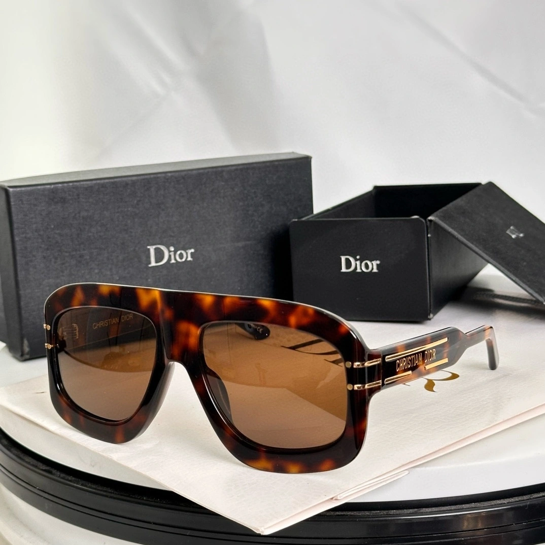 Barbara-4ior MODEL：DIOR SignatureM1U 7Colour item:E-S132B1348-7