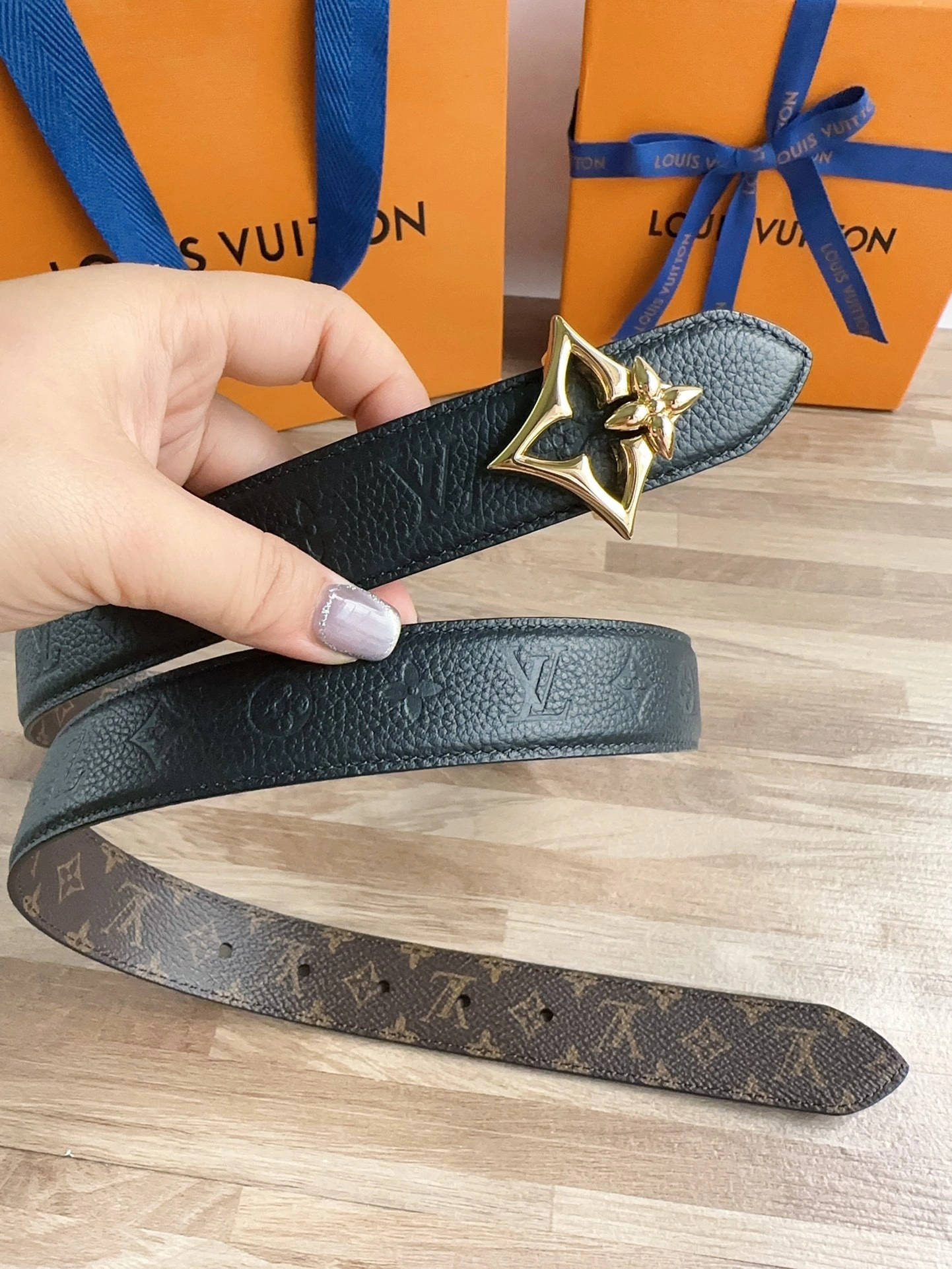 Barbara-8V M8687W 2Colour item:E-S042C0304-2
