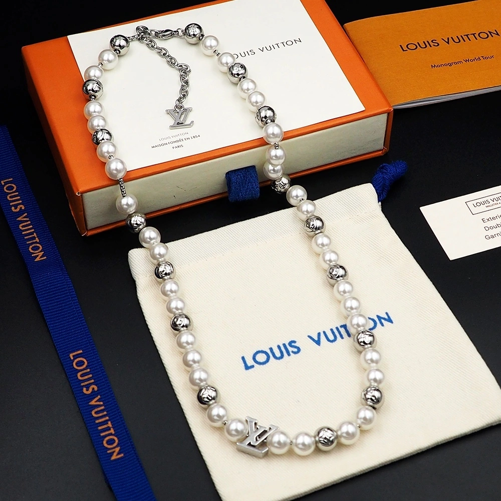 Barbara— 8V Monogram Pearls item:D-S092L1922