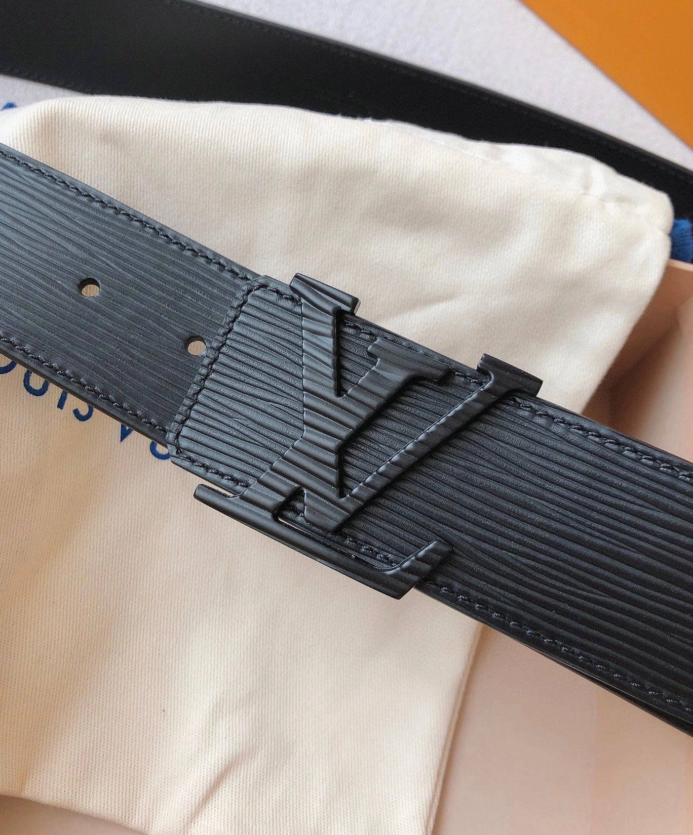 &Barbara－ Calfskin item：B-S333C21114L