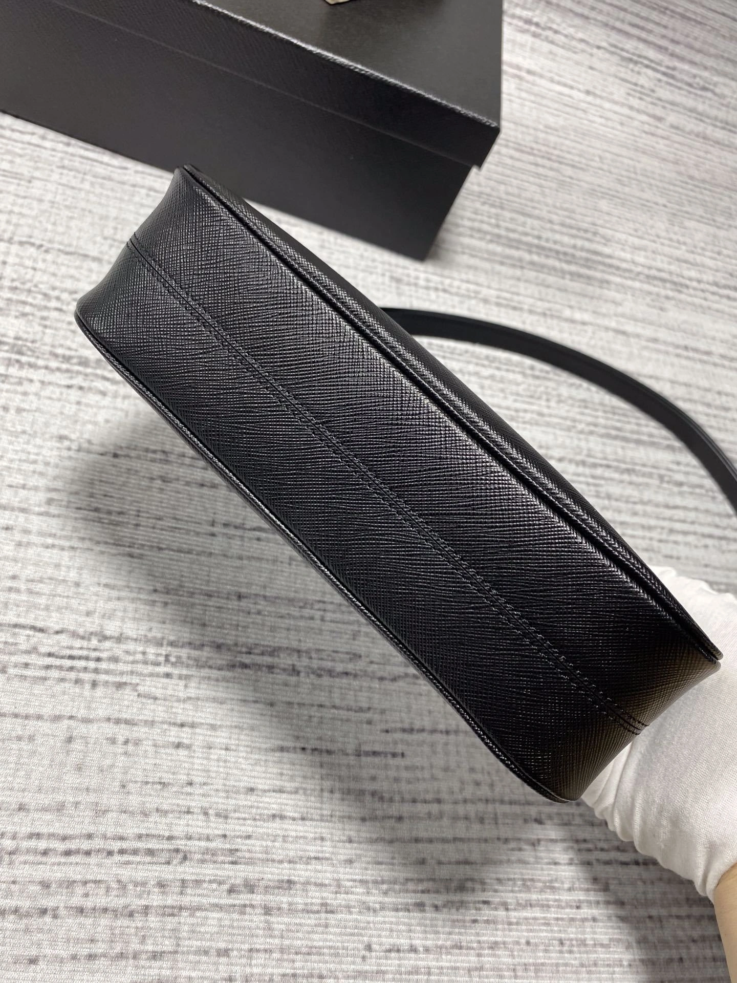 Custombag- 1BC204_NZV_F0632_V_JOM 1BC204_NZV_F0632_V_JOO high quality version item：C-B806D2346